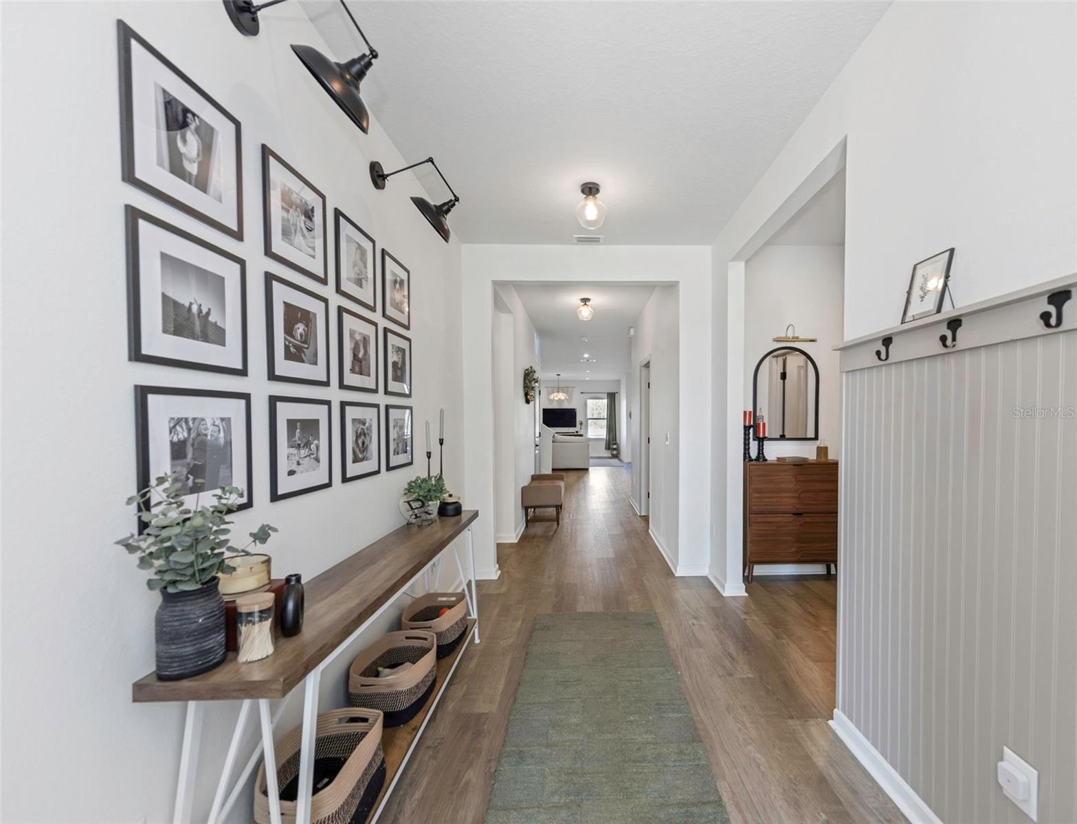 Image 6 of 43 For 2427 Portico Street