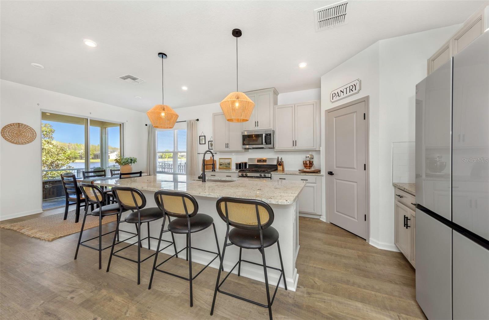 Image 8 of 43 For 2427 Portico Street