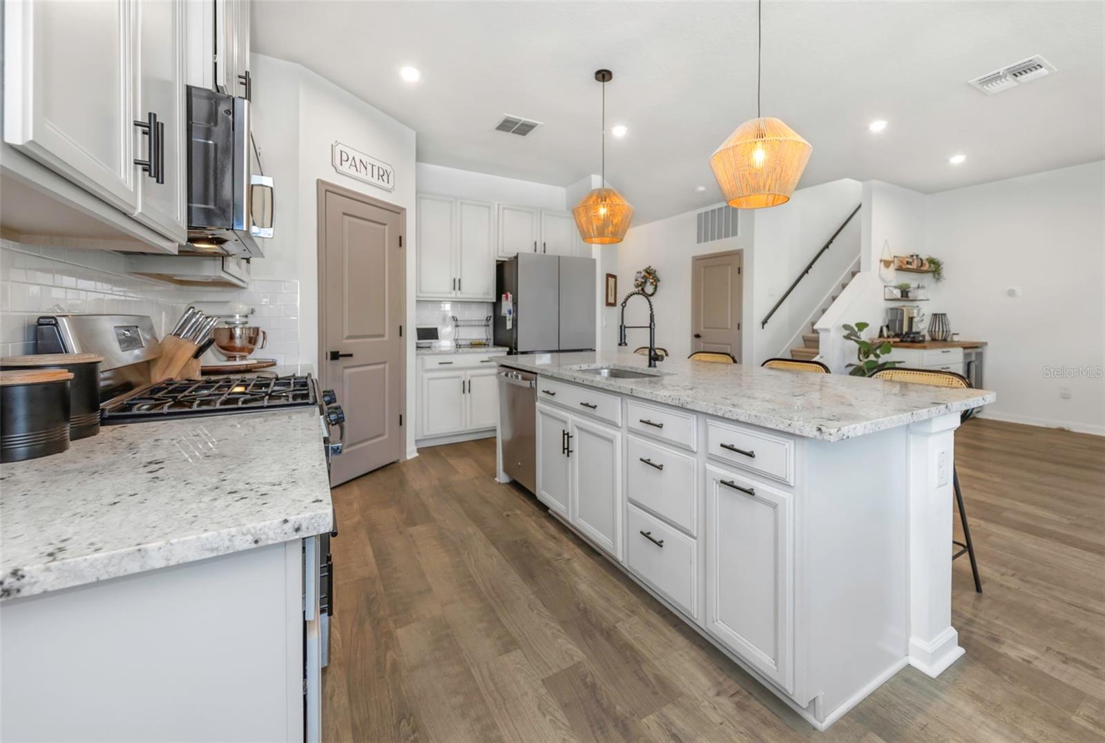 Image 9 of 43 For 2427 Portico Street