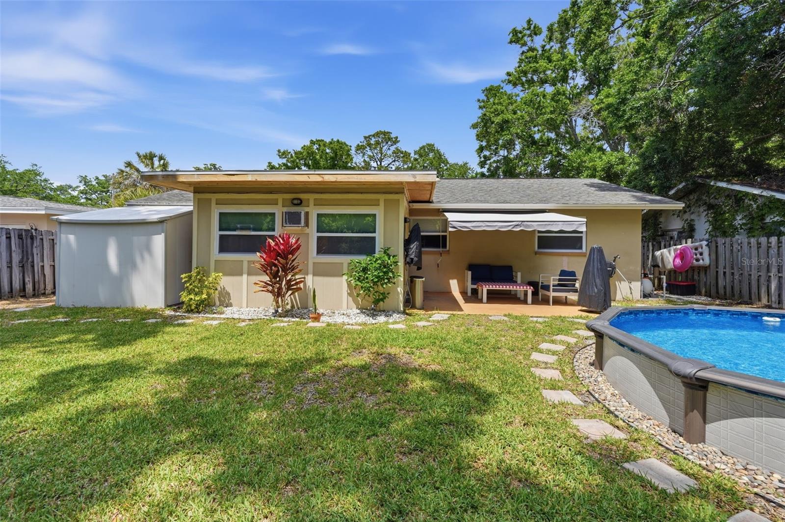 Listing photo id 25 for 811 Michigan Boulevard