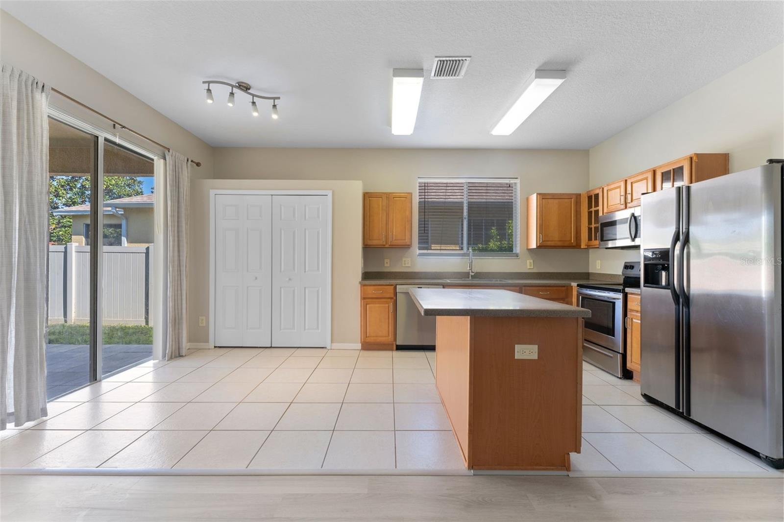 Image 10 of 40 For 3031 Downan Point Drive