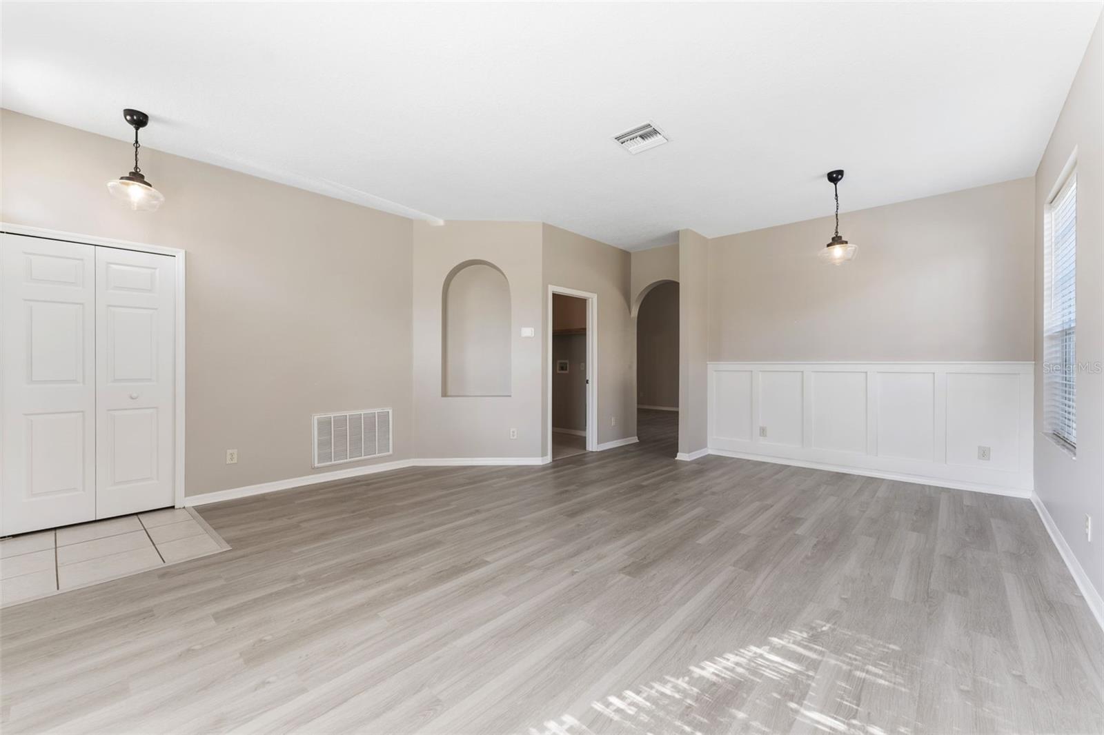 Image 17 of 40 For 3031 Downan Point Drive