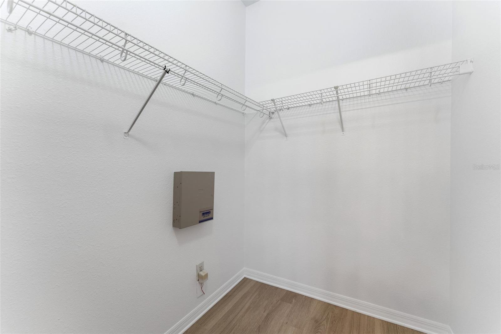 Image 20 of 40 For 3031 Downan Point Drive