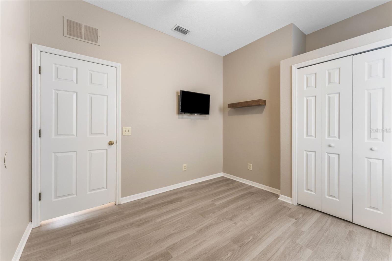 Image 25 of 40 For 3031 Downan Point Drive