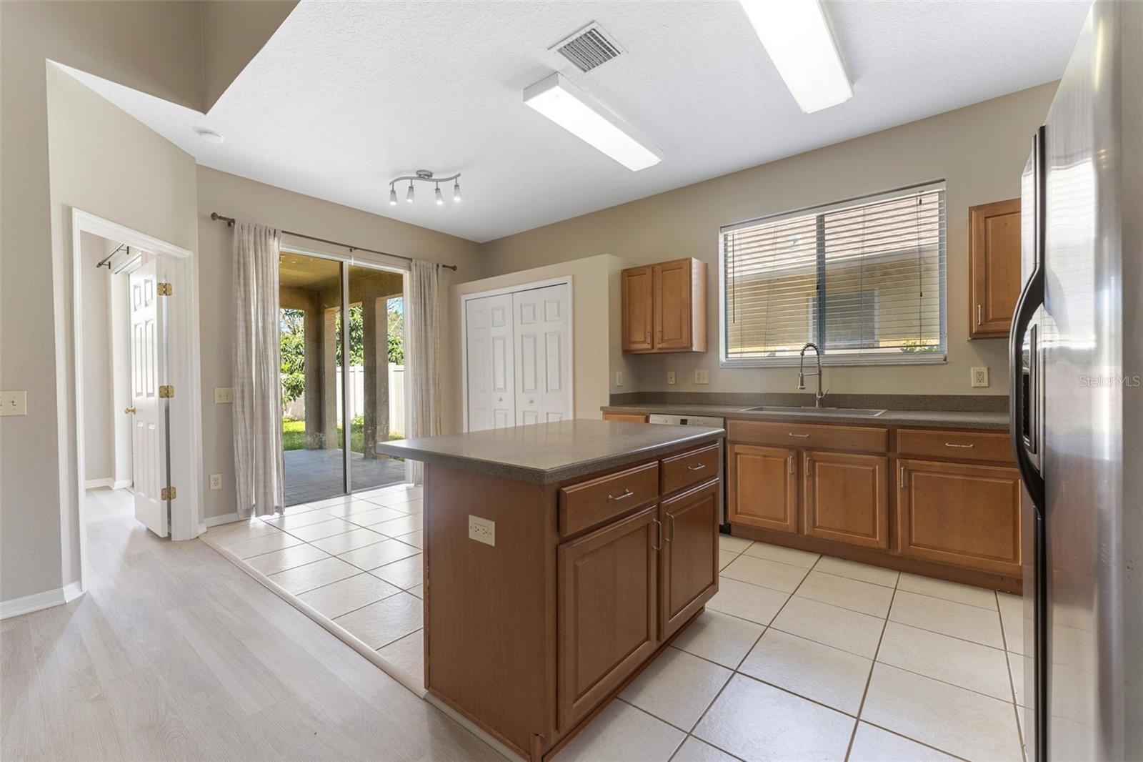 Image 8 of 40 For 3031 Downan Point Drive