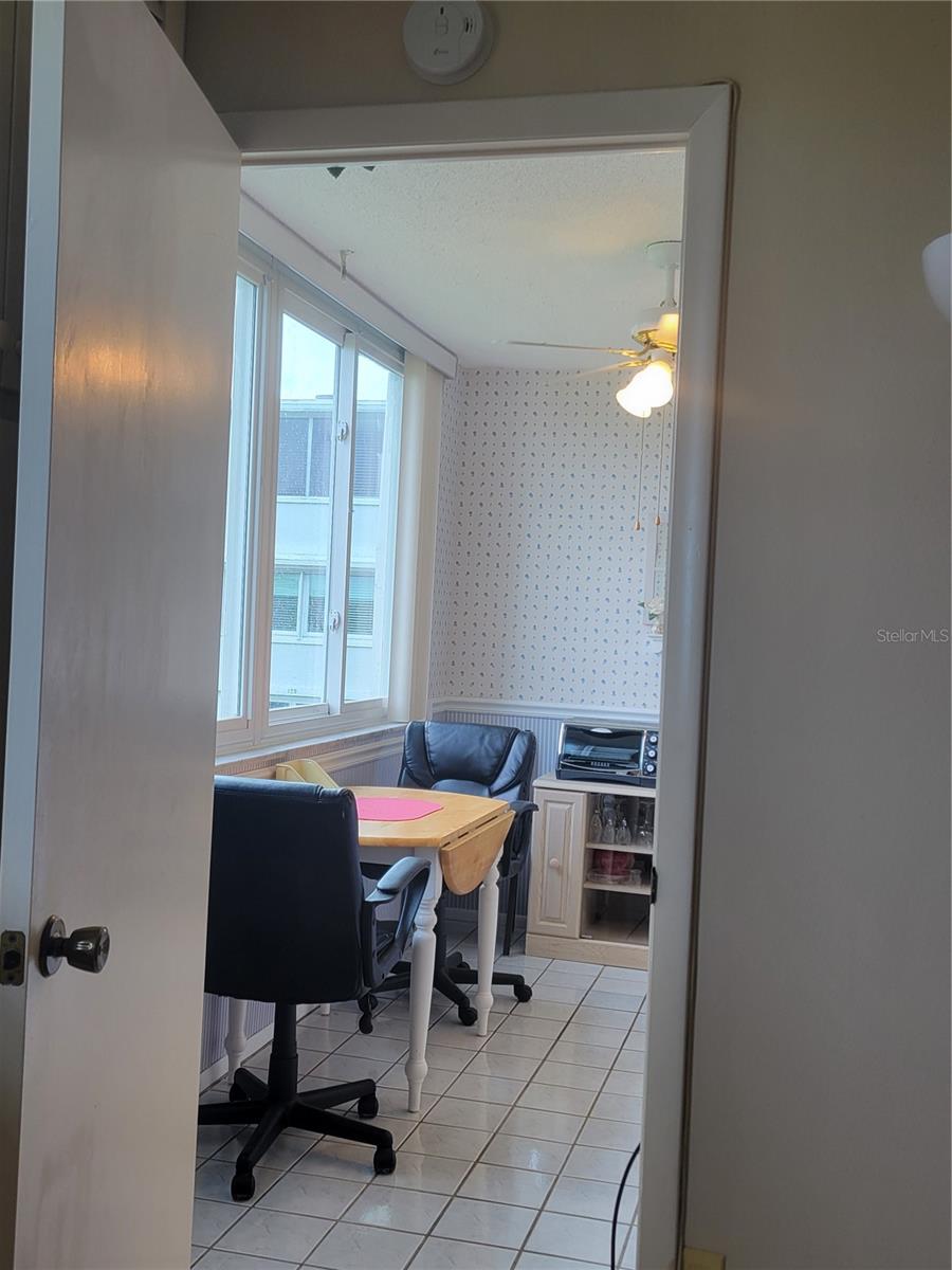 Image 14 of 42 For 4715 Bay Street Ne 225