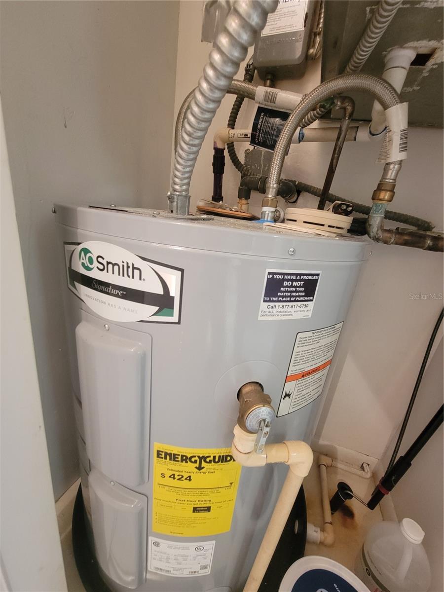 Image 29 of 42 For 4715 Bay Street Ne 225