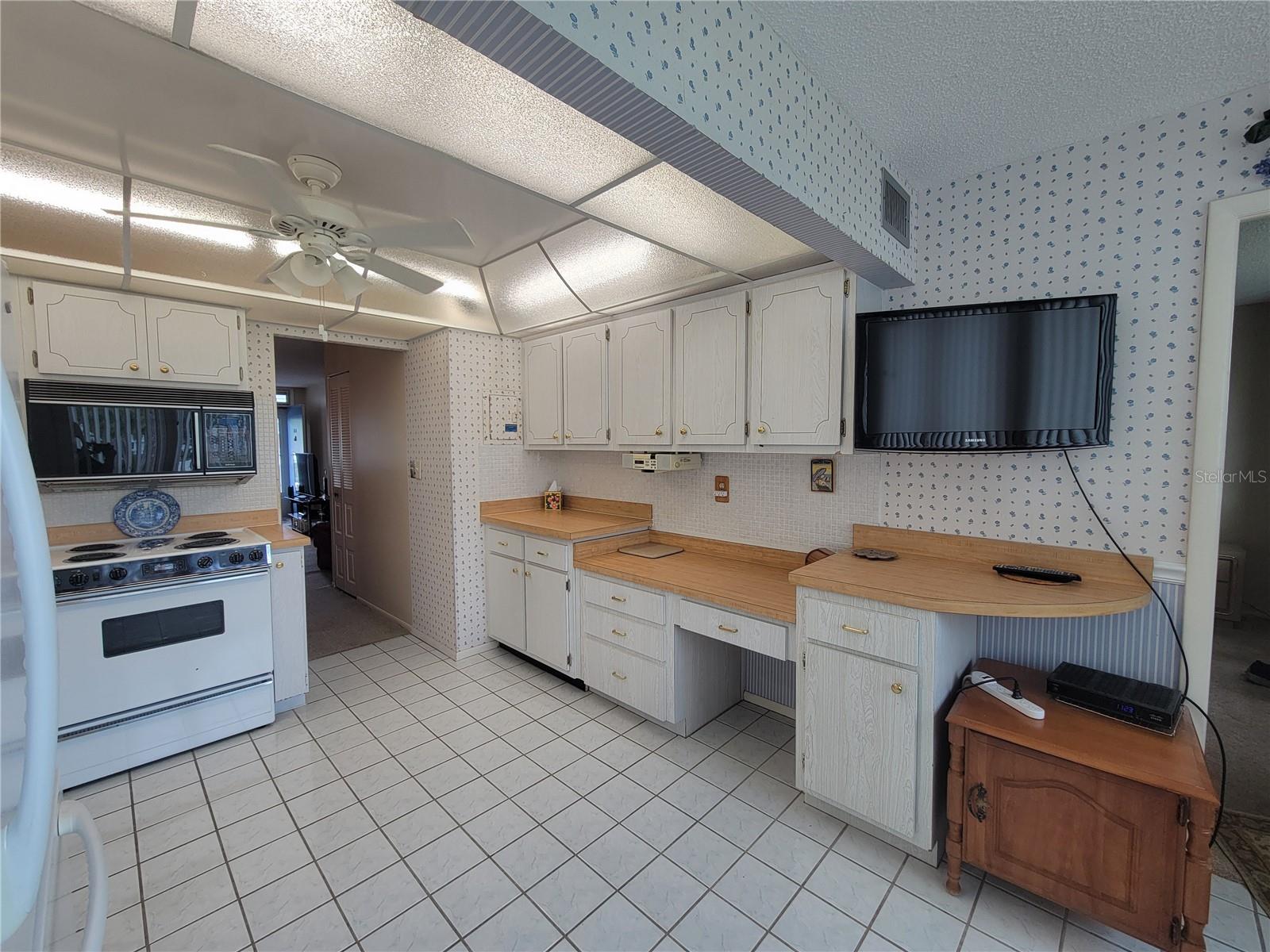 Image 8 of 42 For 4715 Bay Street Ne 225