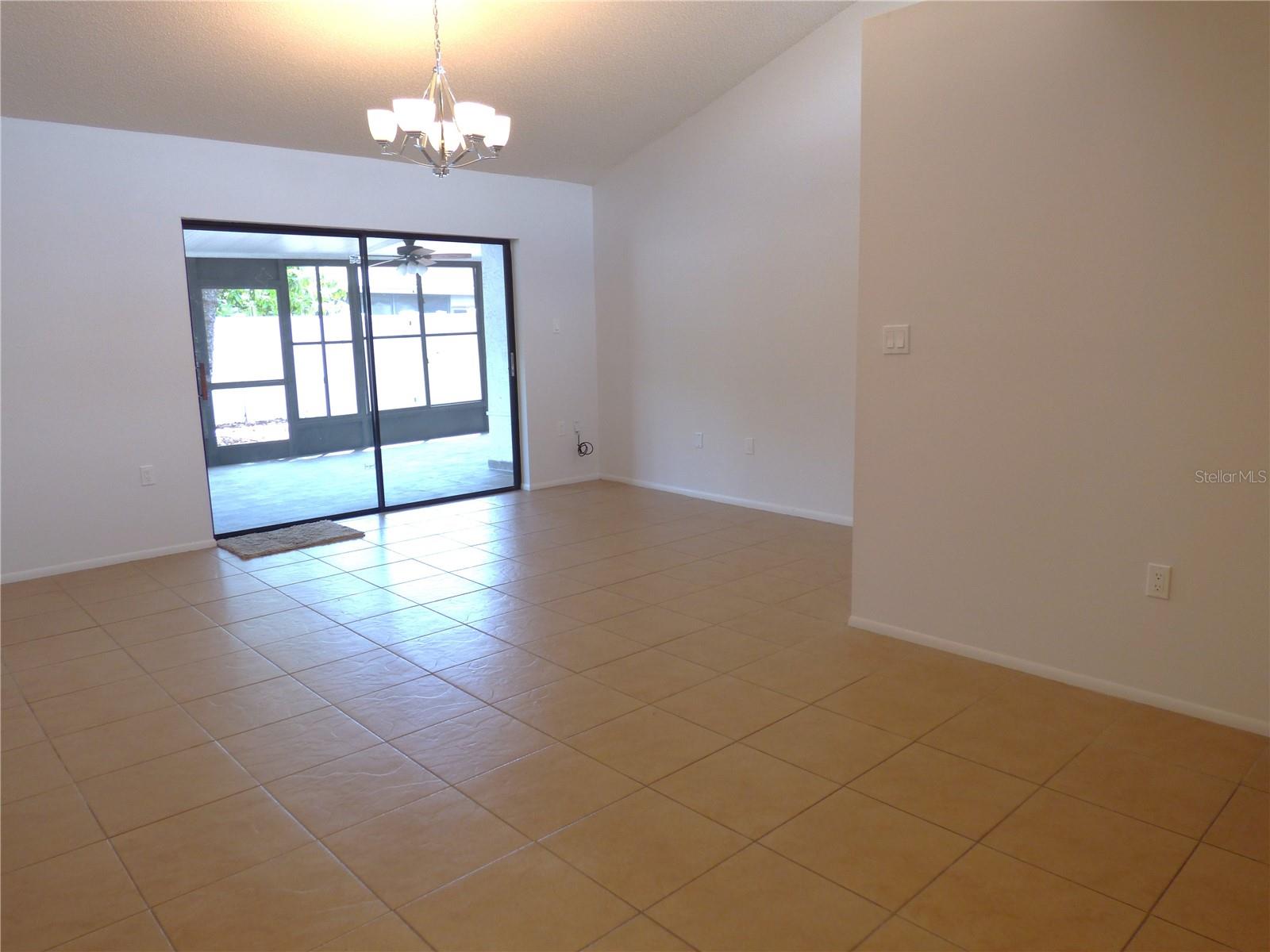 Image 11 of 28 For 4326 Fern Glen St