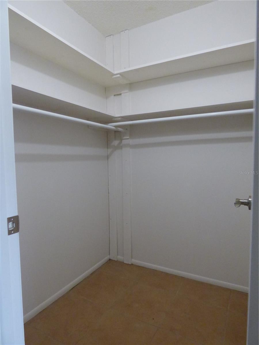 Image 16 of 28 For 4326 Fern Glen St