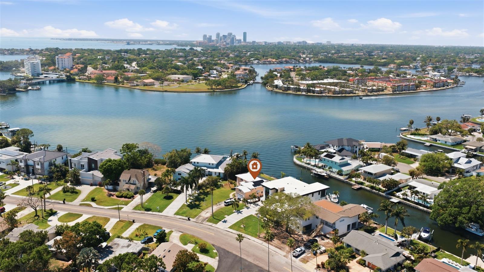 Details for 3876 Shore Acres Boulevard Ne, ST PETERSBURG, FL 33703