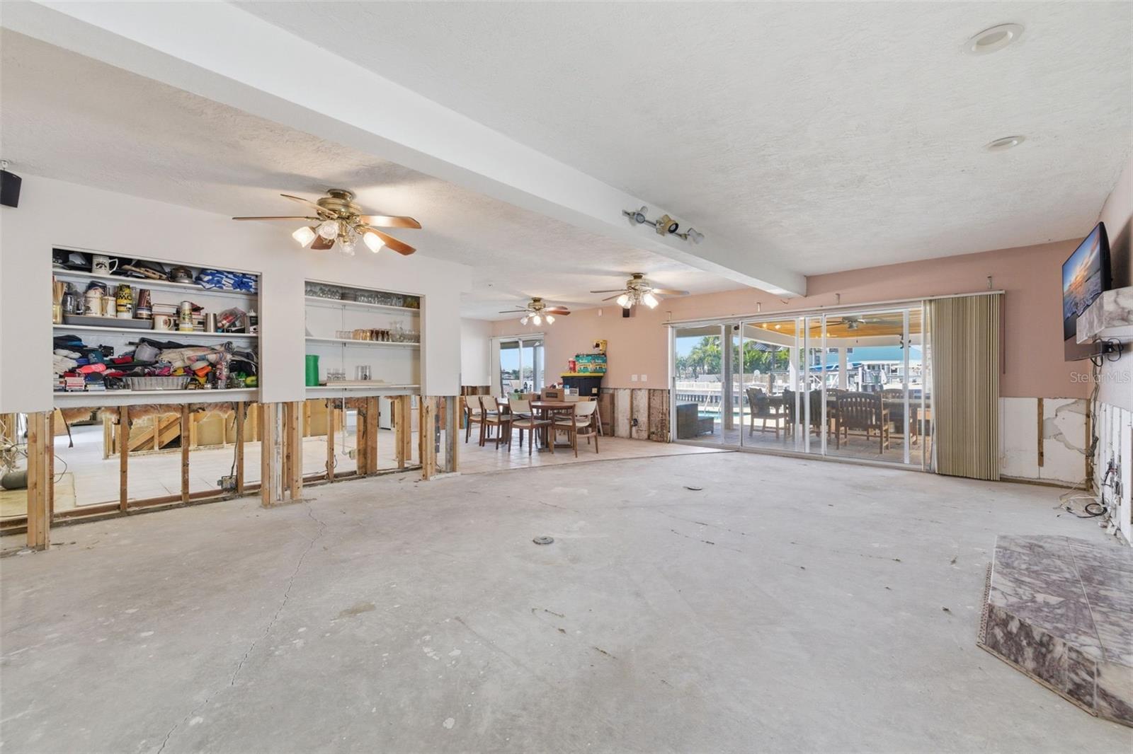 Image 14 of 31 For 3876 Shore Acres Boulevard Ne