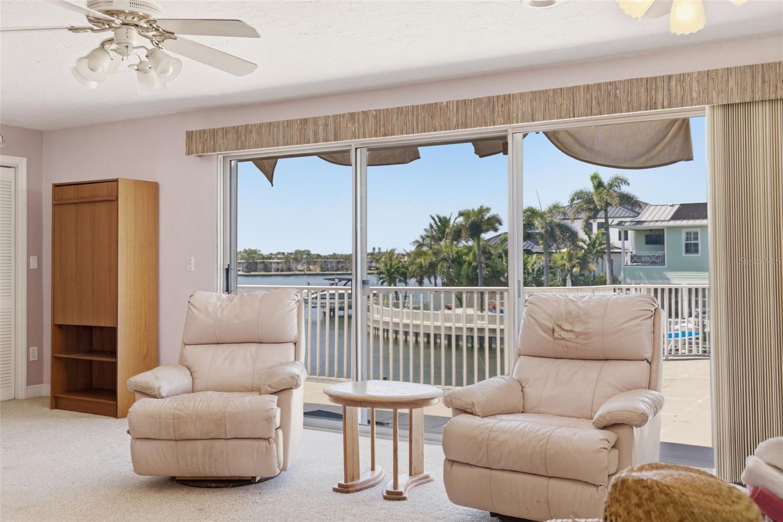 Image 25 of 31 For 3876 Shore Acres Boulevard Ne