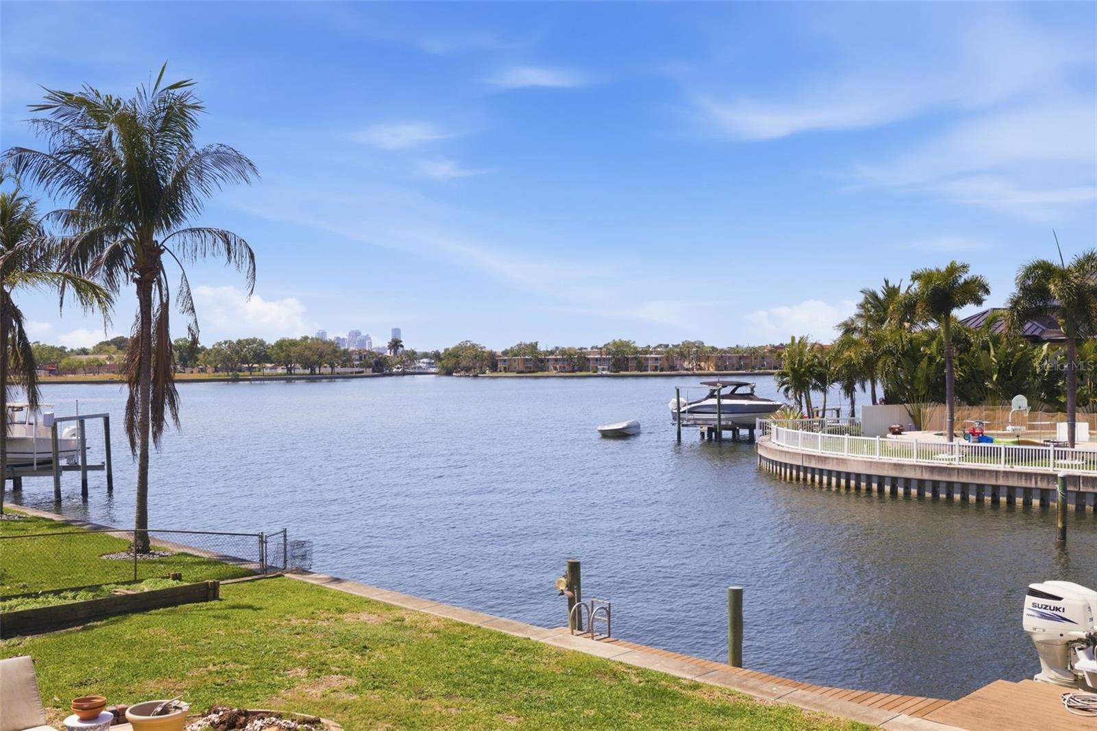 Image 28 of 31 For 3876 Shore Acres Boulevard Ne