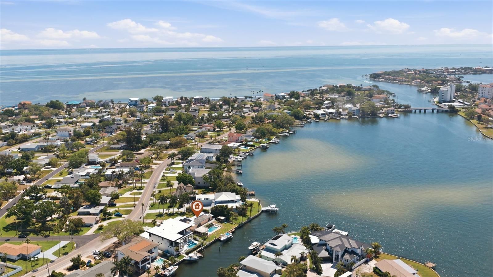 Image 8 of 31 For 3876 Shore Acres Boulevard Ne