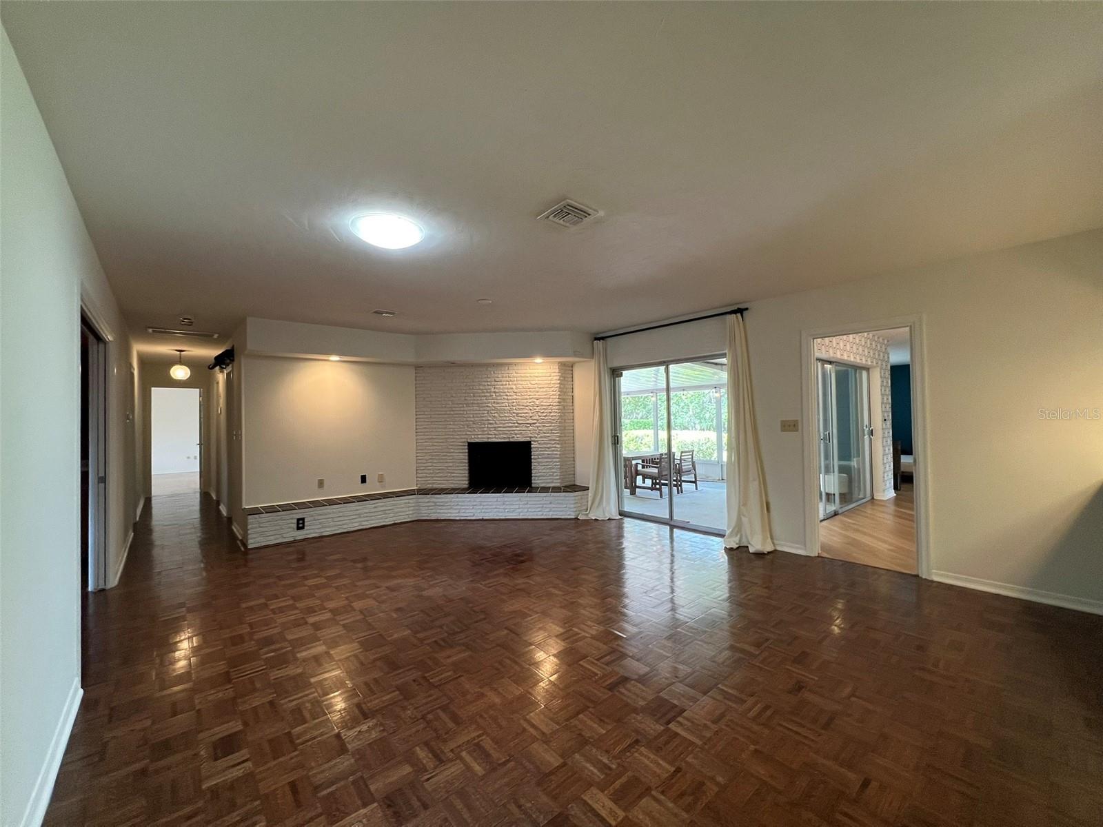 Image 15 of 62 For 520 Riverhills Drive