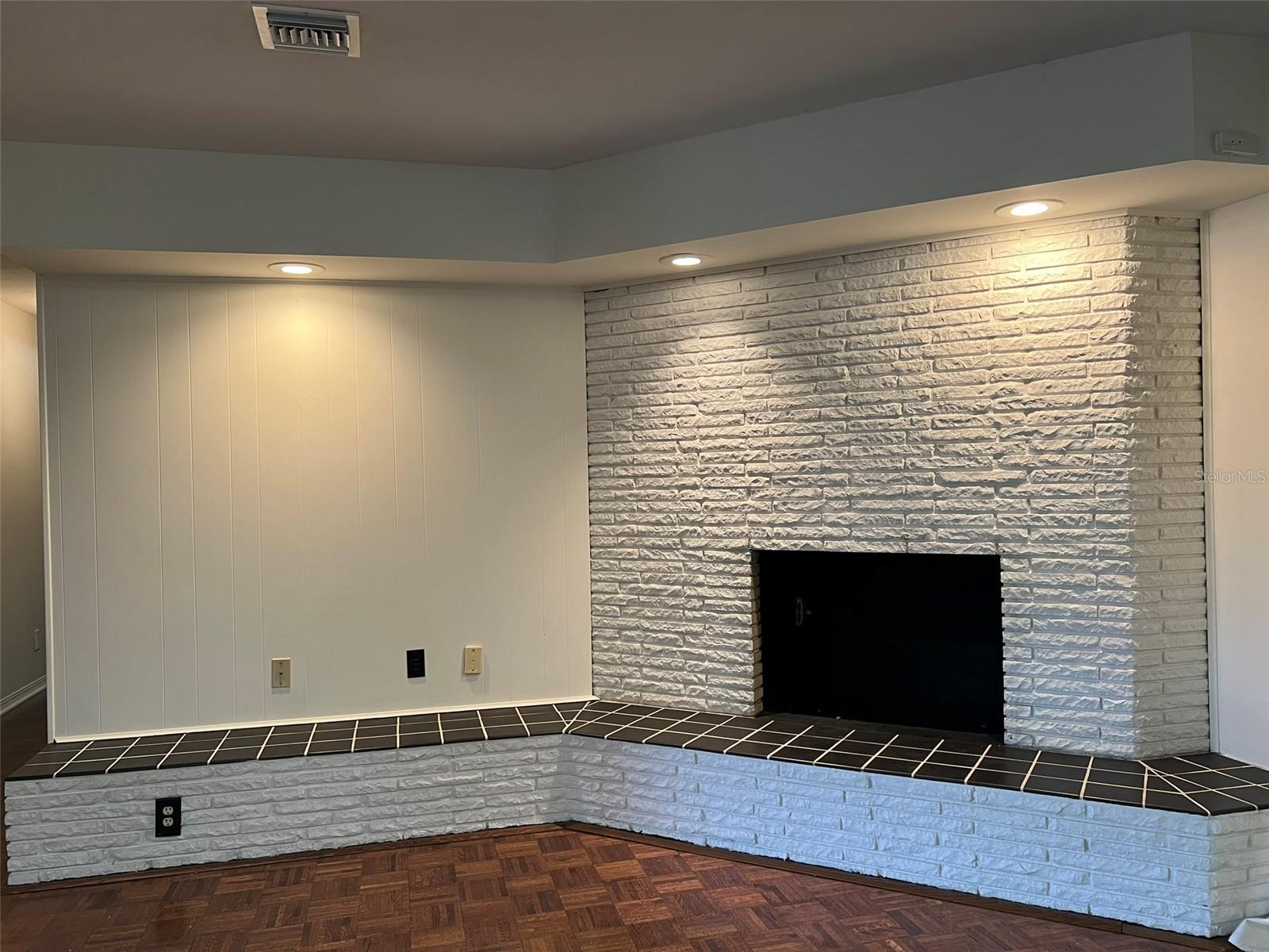 Image 16 of 62 For 520 Riverhills Drive