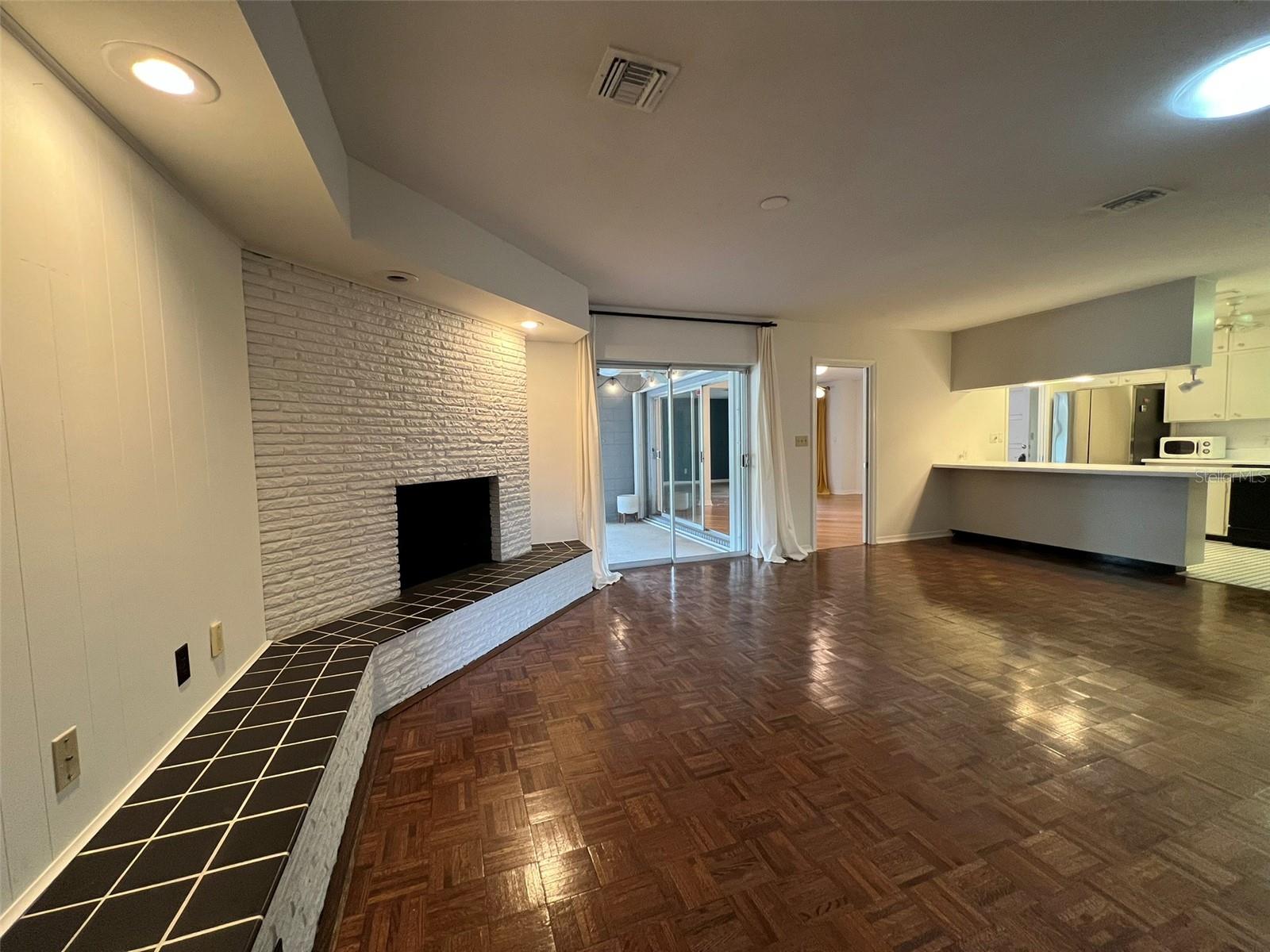 Image 17 of 62 For 520 Riverhills Drive