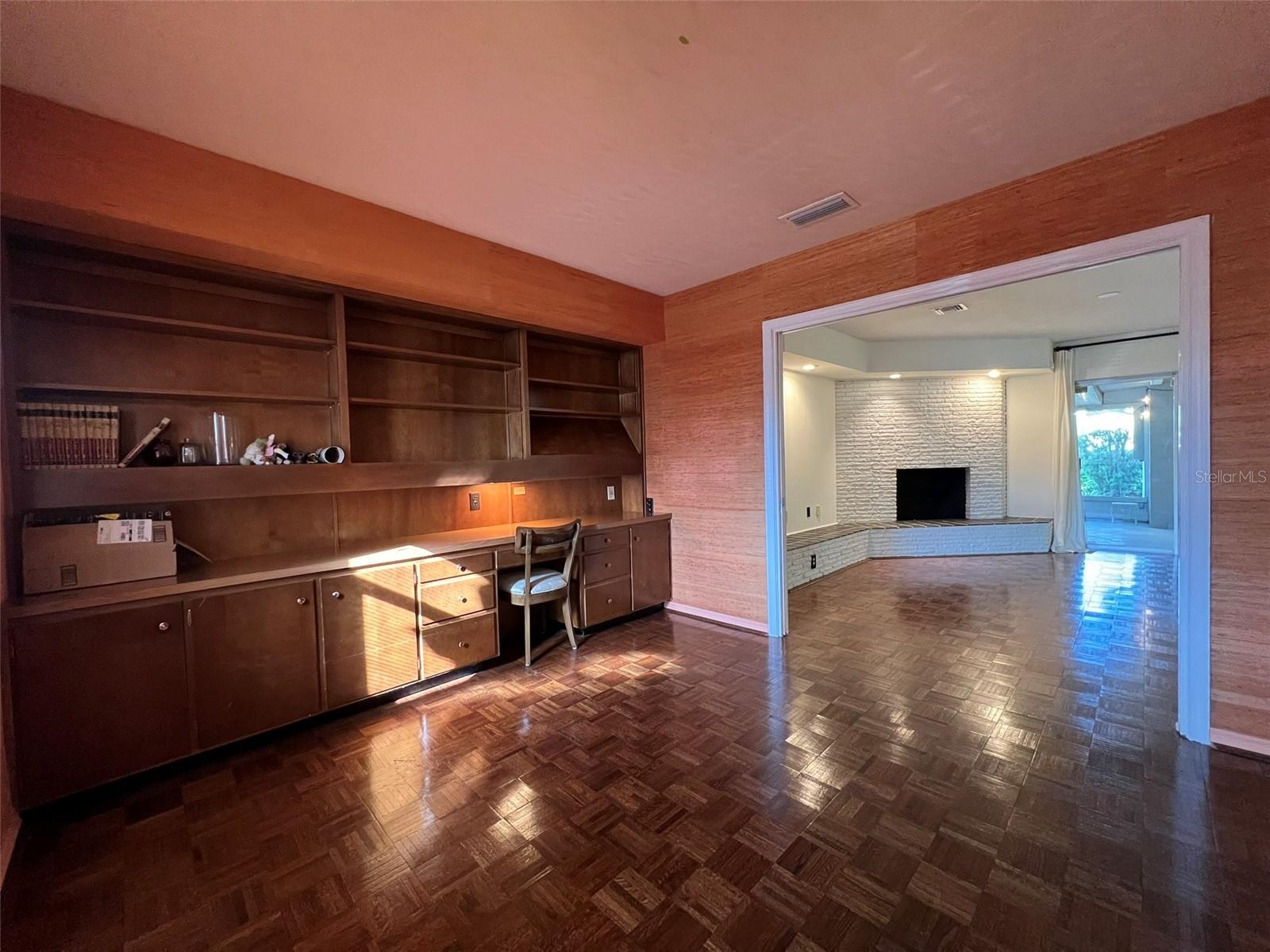 Image 21 of 62 For 520 Riverhills Drive