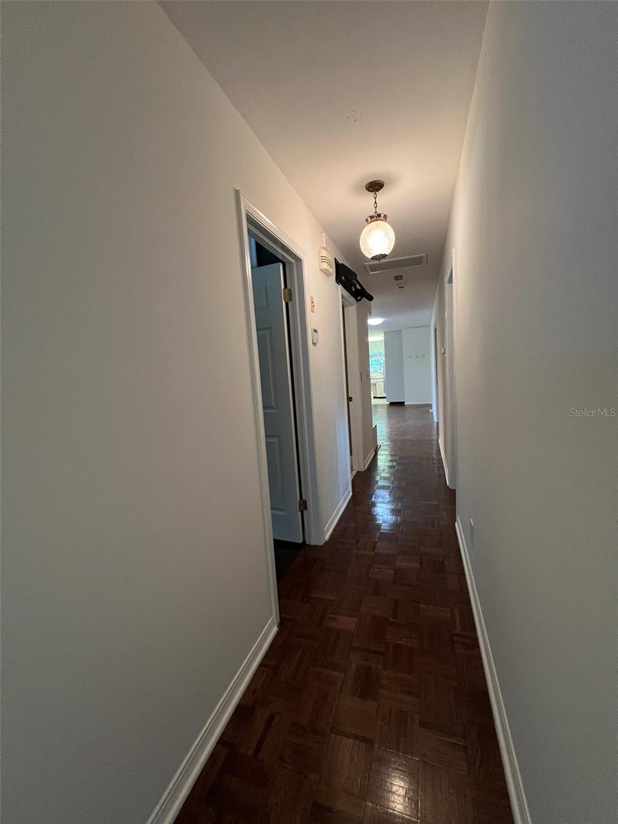 Image 23 of 62 For 520 Riverhills Drive