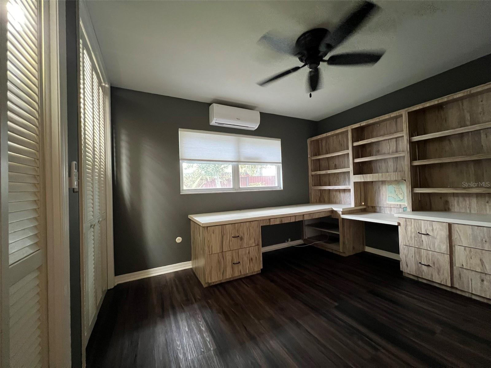 Image 24 of 62 For 520 Riverhills Drive