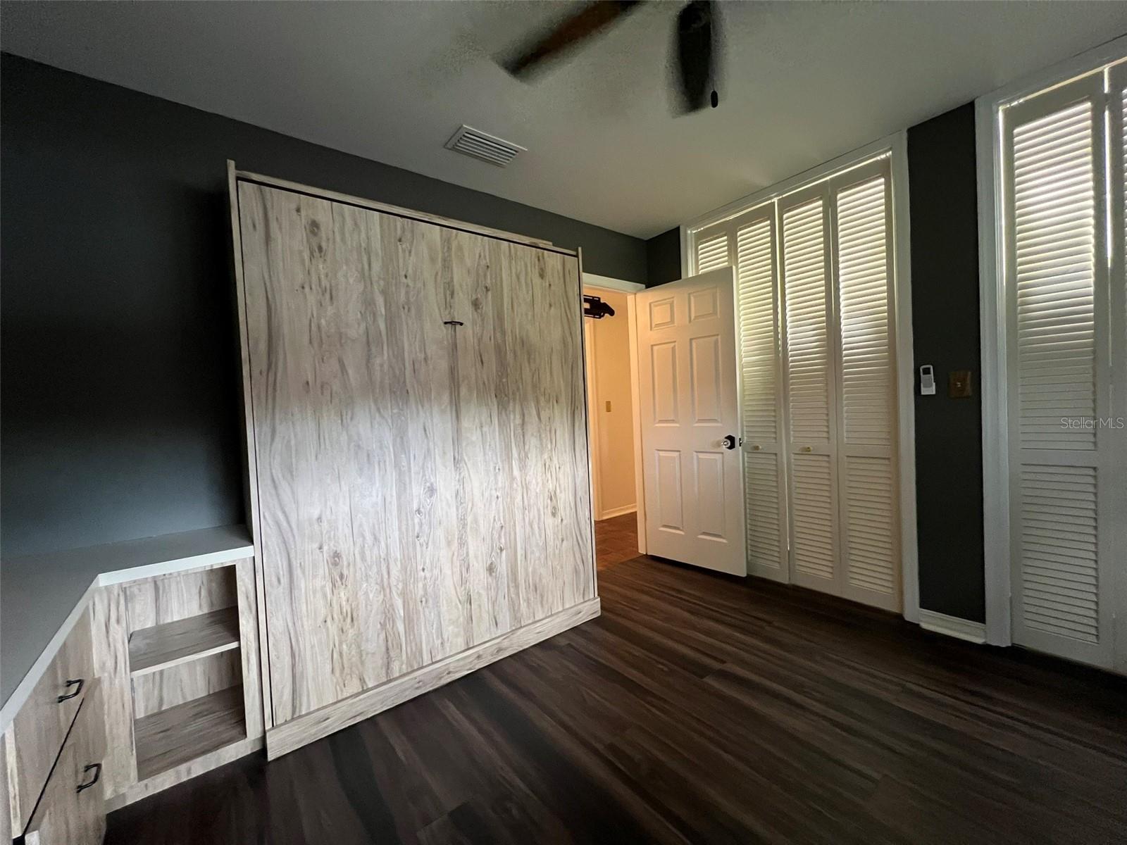 Image 25 of 62 For 520 Riverhills Drive