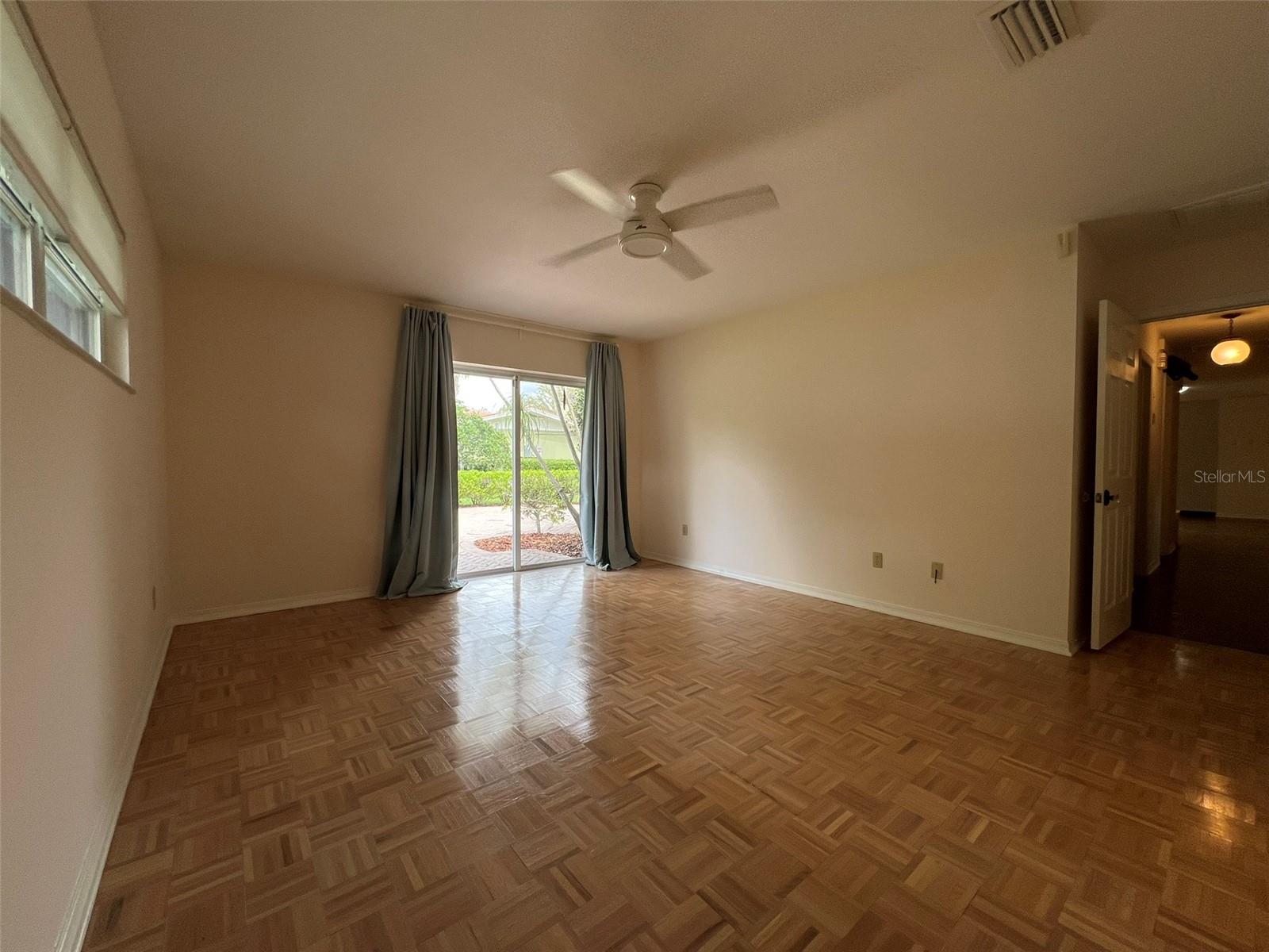 Image 34 of 62 For 520 Riverhills Drive