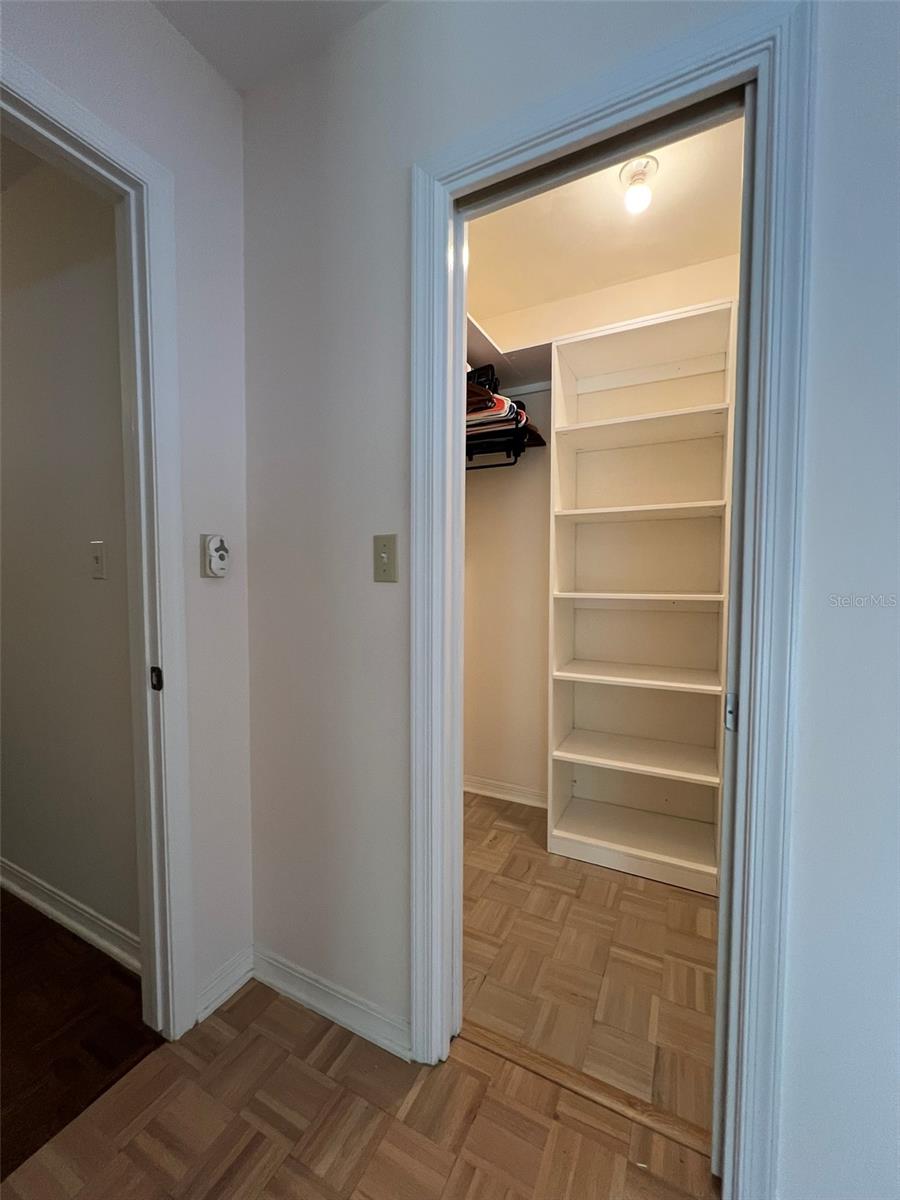 Image 36 of 62 For 520 Riverhills Drive