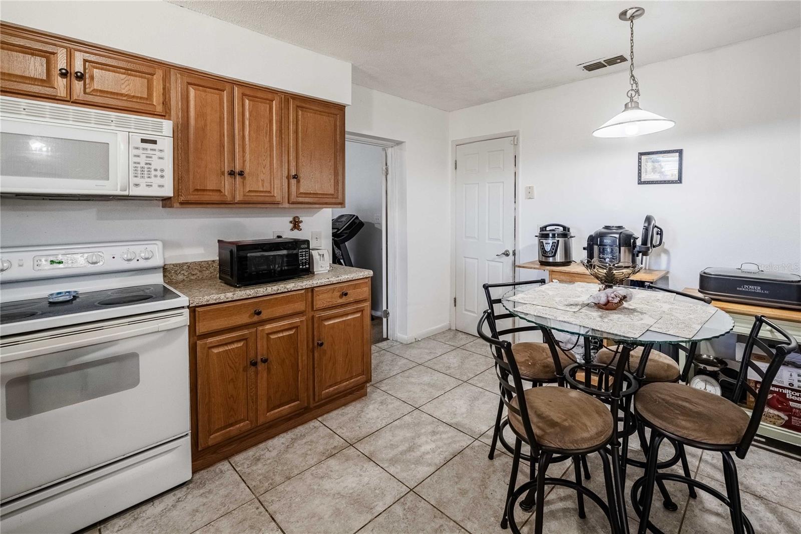 Image 8 of 27 For 3011 Fletcher Avenue