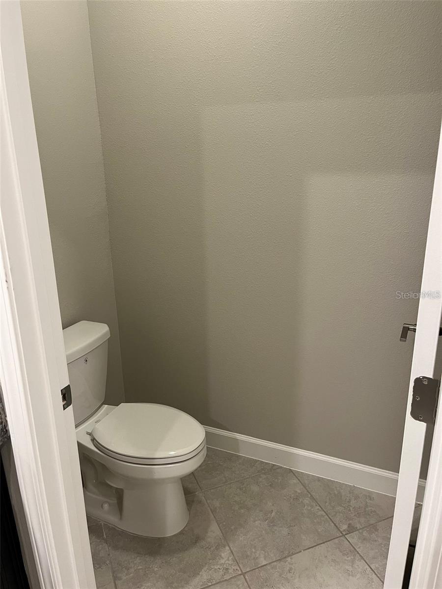 Image 18 of 29 For 1712 Roseville Street