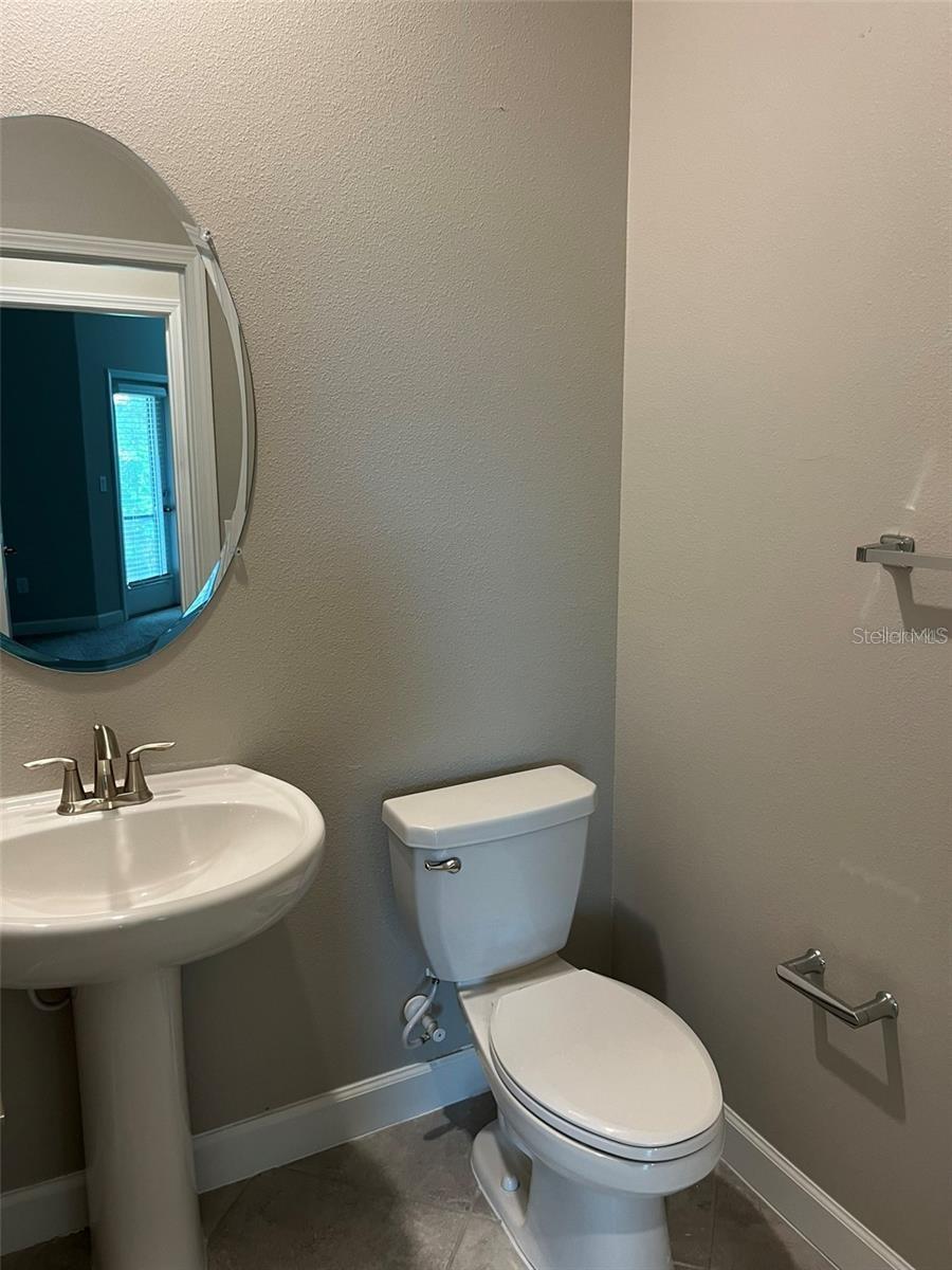 Image 19 of 29 For 1712 Roseville Street