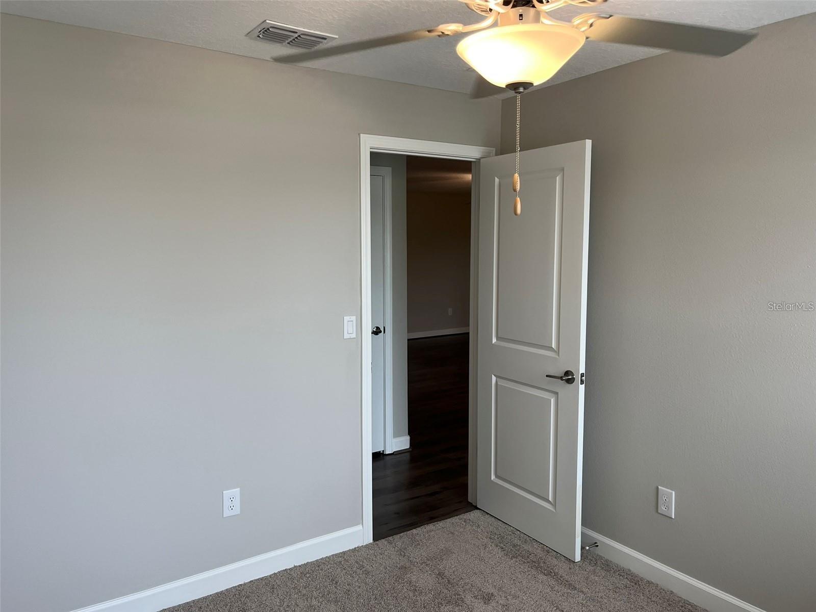 Image 20 of 29 For 1712 Roseville Street