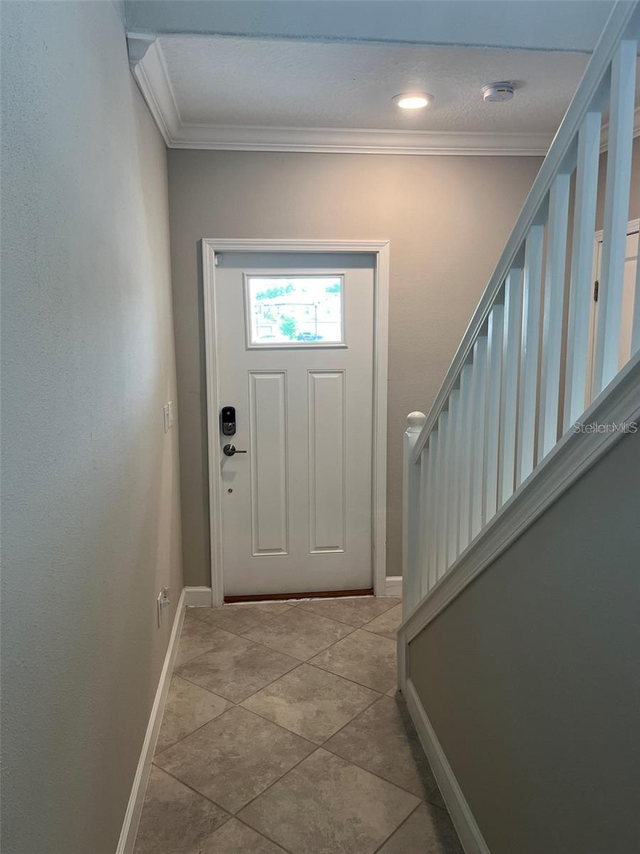 Image 3 of 29 For 1712 Roseville Street