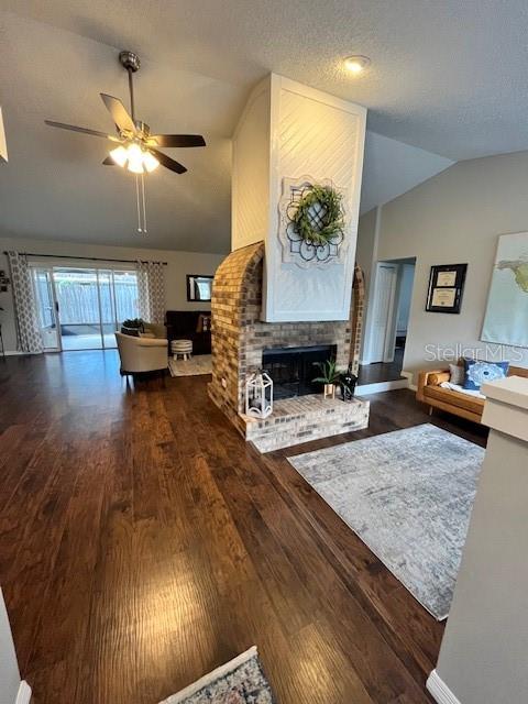 Image 2 of 40 For 724 Fortuna Drive