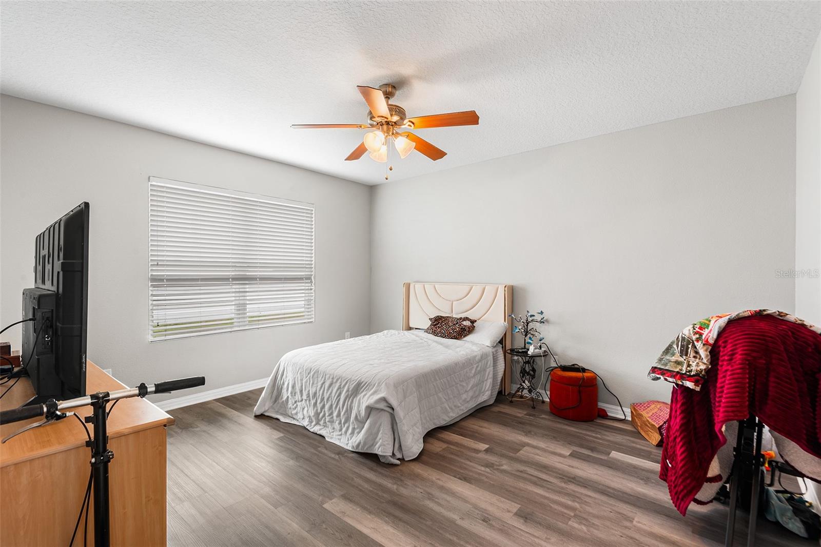 Image 18 of 25 For 4140 Sophia Boulevard