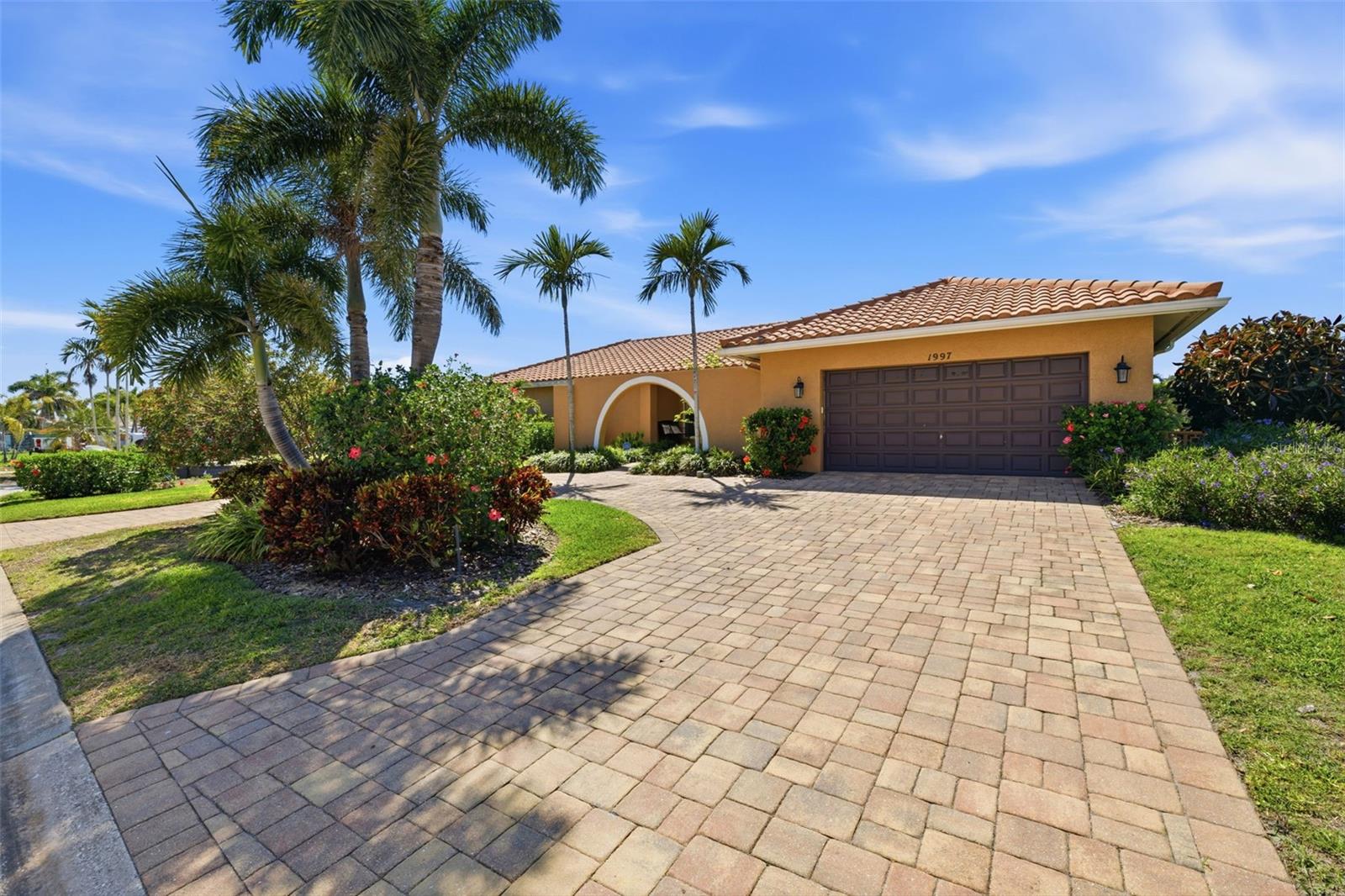 Details for 1997 Hawaii Avenue Ne, ST PETERSBURG, FL 33703