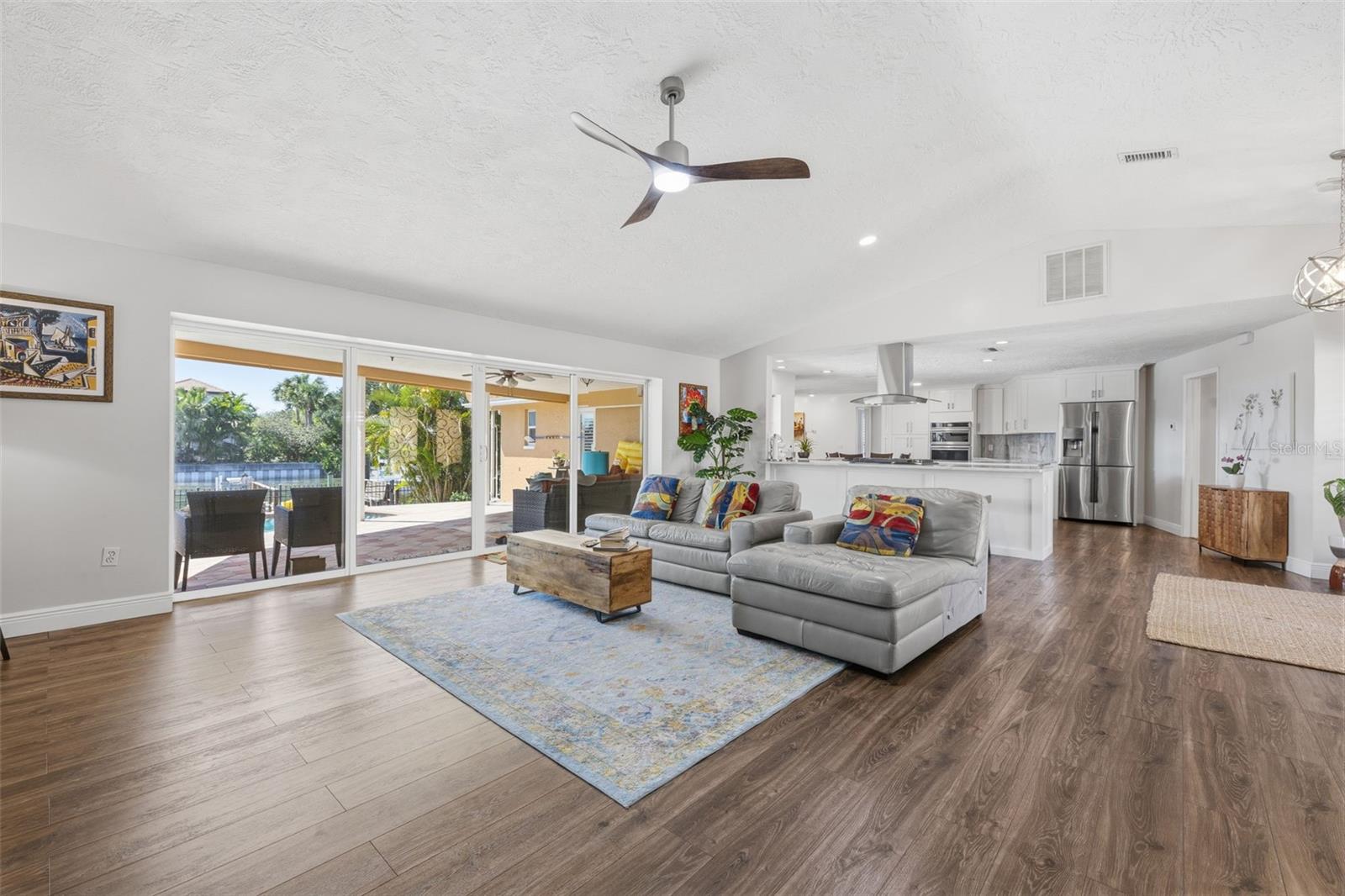 Image 10 of 60 For 1997 Hawaii Avenue Ne