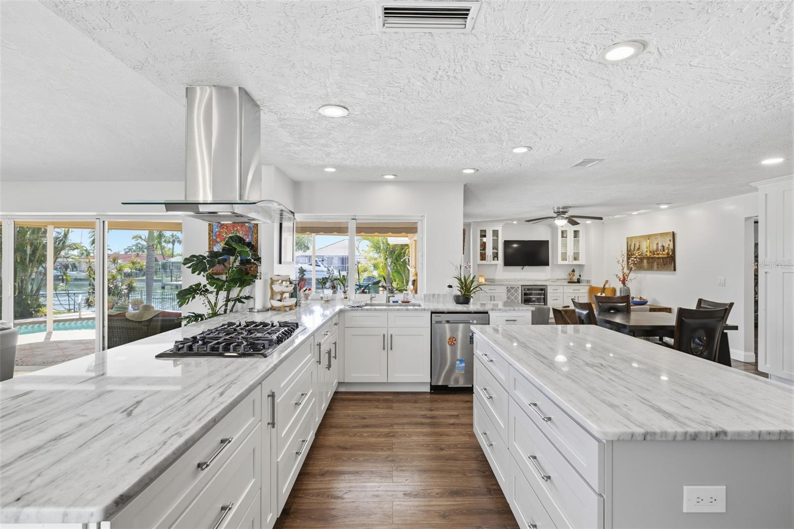 Image 13 of 60 For 1997 Hawaii Avenue Ne