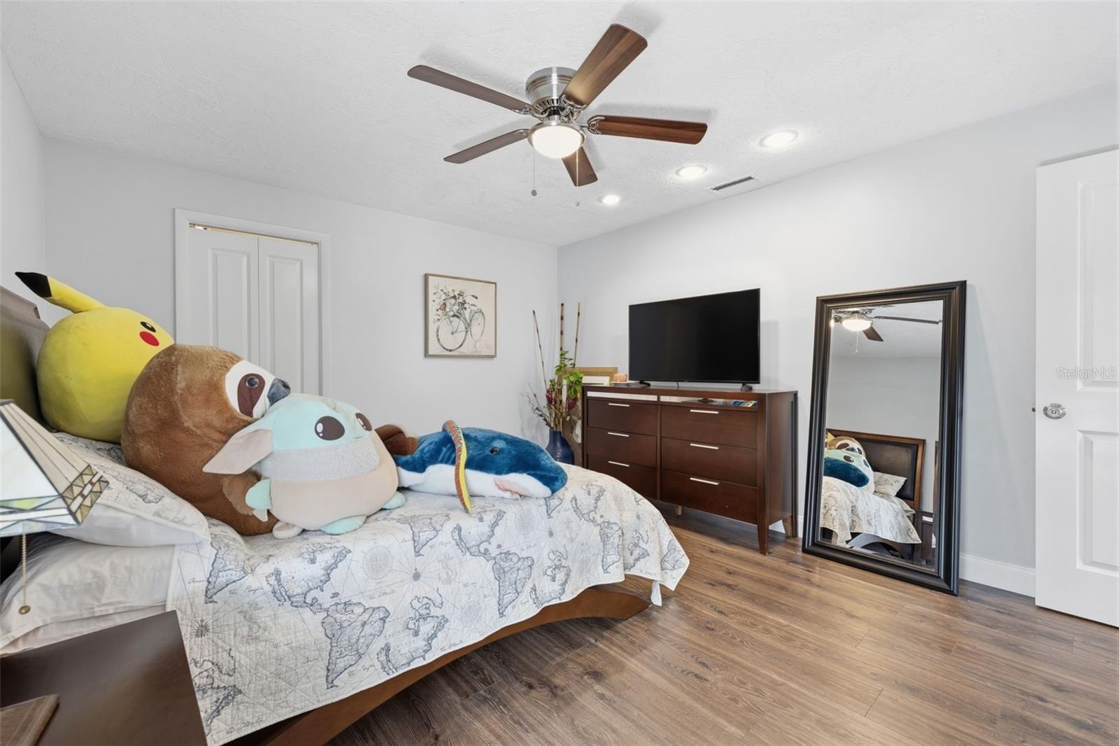 Image 34 of 60 For 1997 Hawaii Avenue Ne