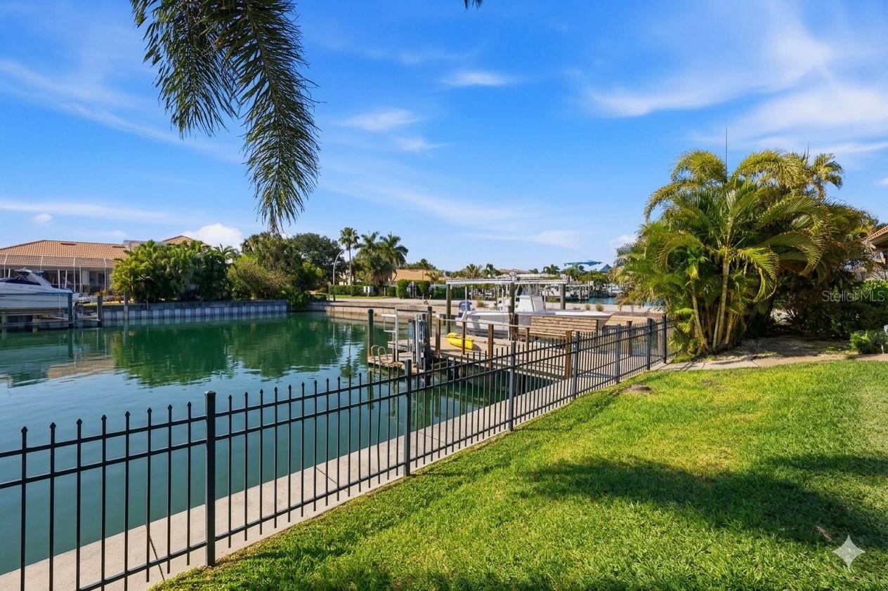 Image 44 of 60 For 1997 Hawaii Avenue Ne