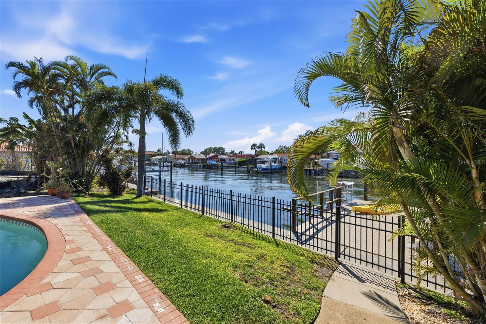 Image 45 of 60 For 1997 Hawaii Avenue Ne