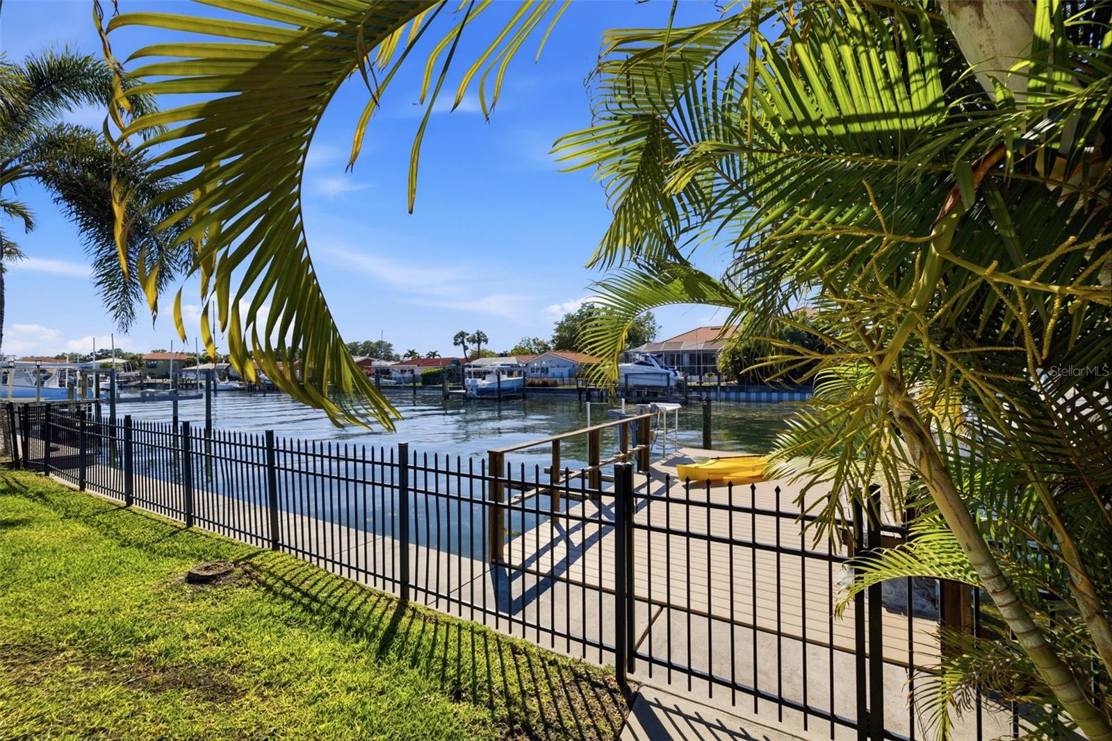 Image 46 of 60 For 1997 Hawaii Avenue Ne