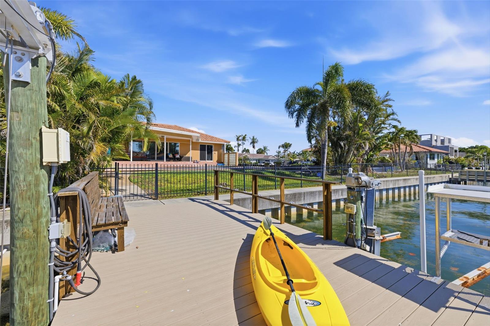 Image 50 of 60 For 1997 Hawaii Avenue Ne