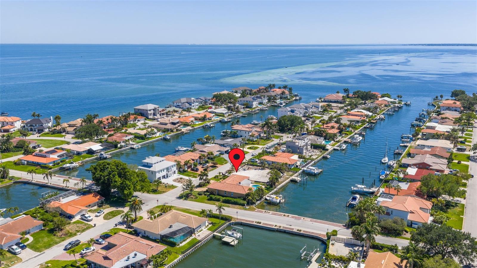 Image 51 of 60 For 1997 Hawaii Avenue Ne