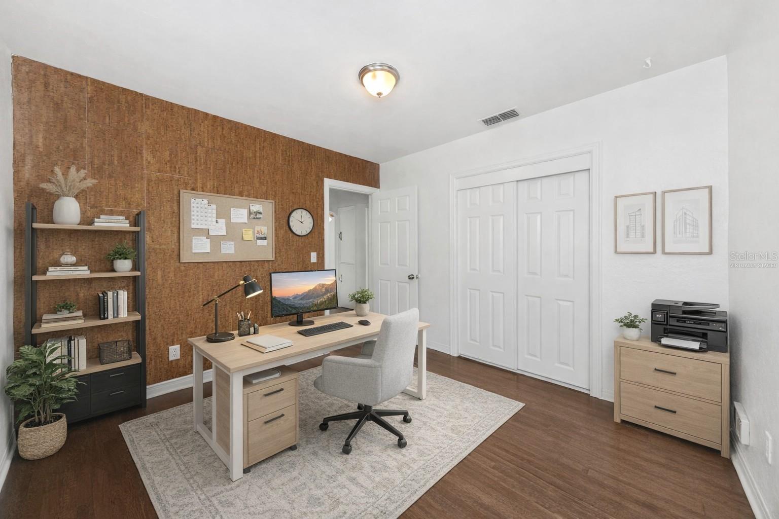 Image 26 of 37 For 2545 32nd Avenue N