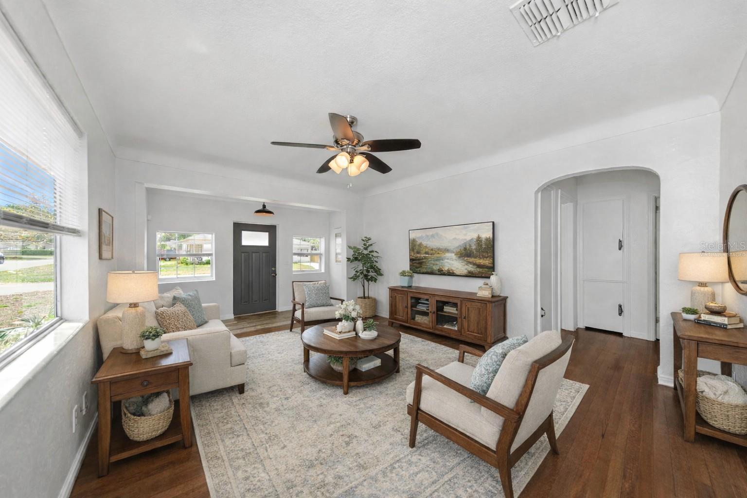 Image 4 of 37 For 2545 32nd Avenue N