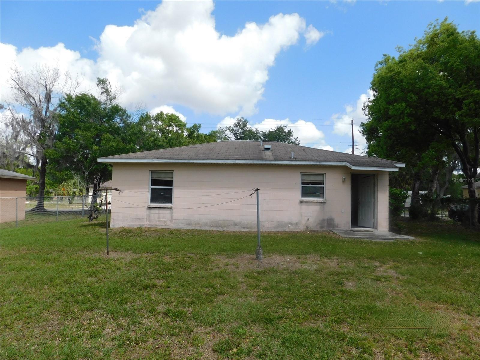 Image 11 of 13 For 1205 Laura Street