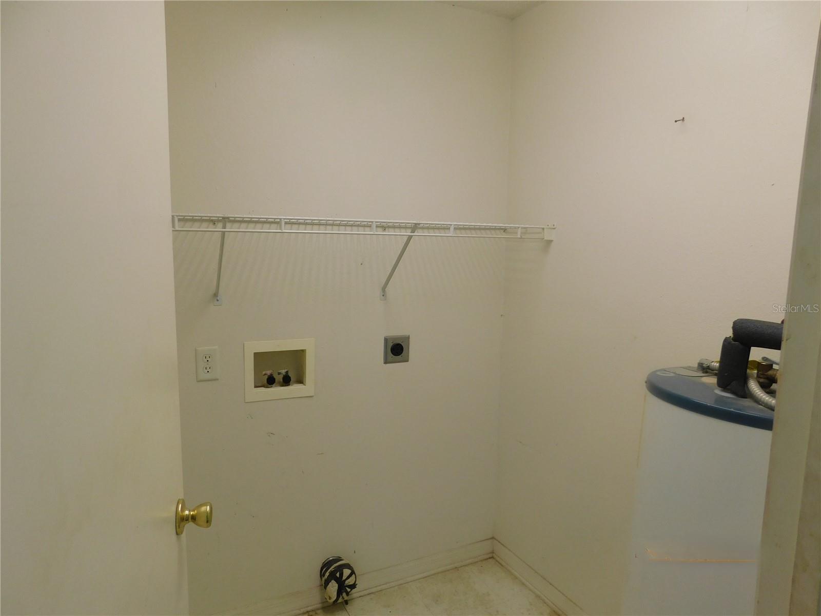 Image 9 of 13 For 1205 Laura Street