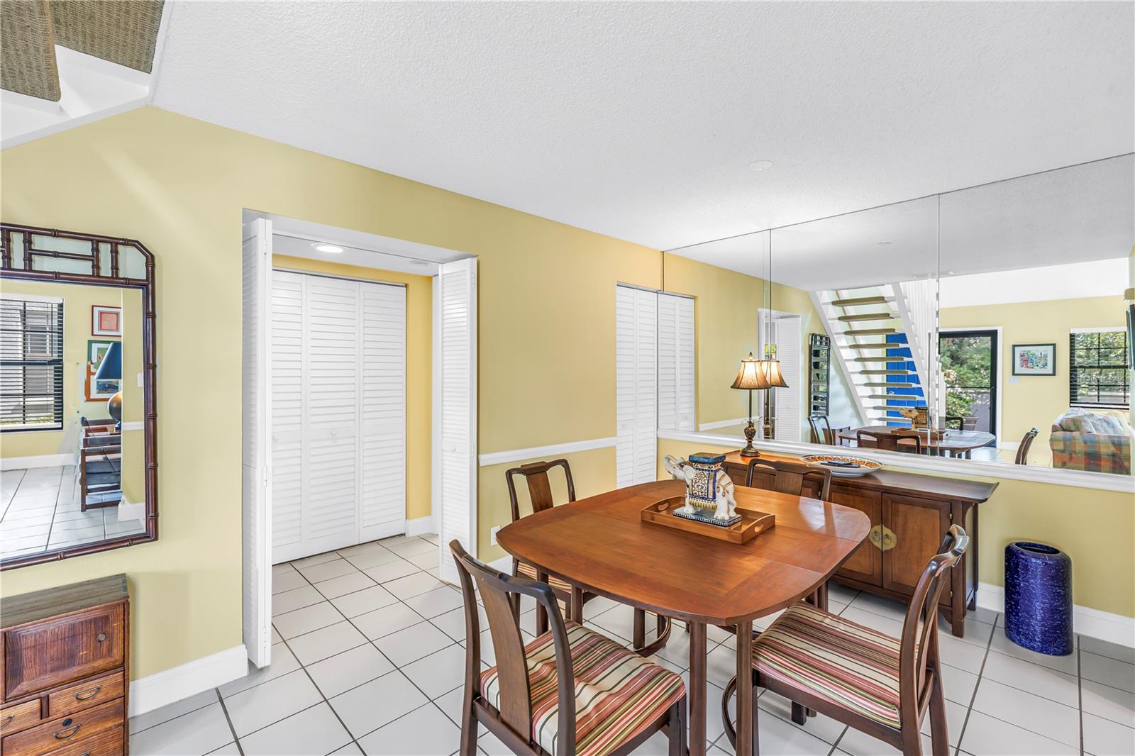 Image 12 of 30 For 5861 Calais Boulevard N 1