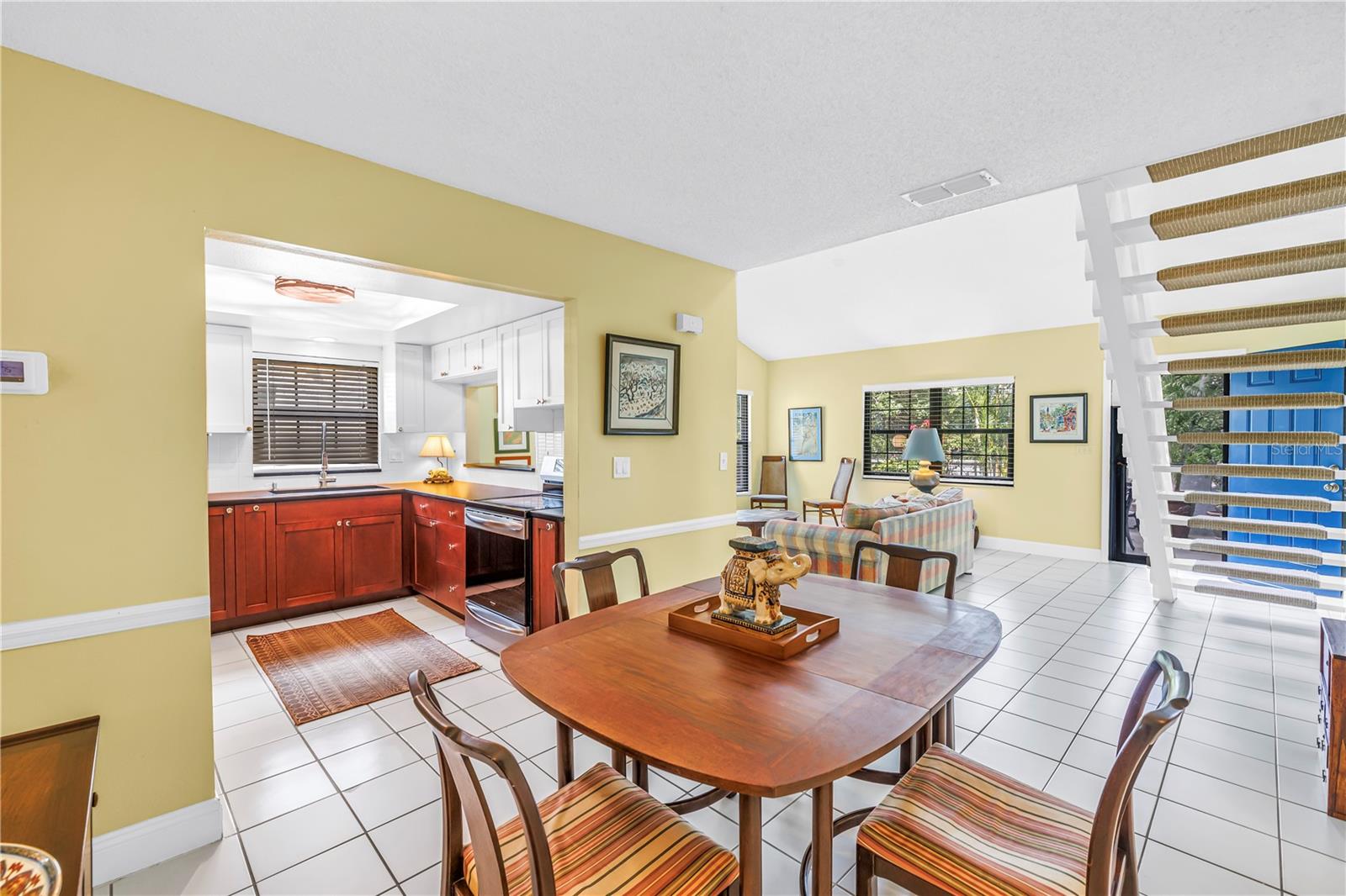 Image 13 of 30 For 5861 Calais Boulevard N 1